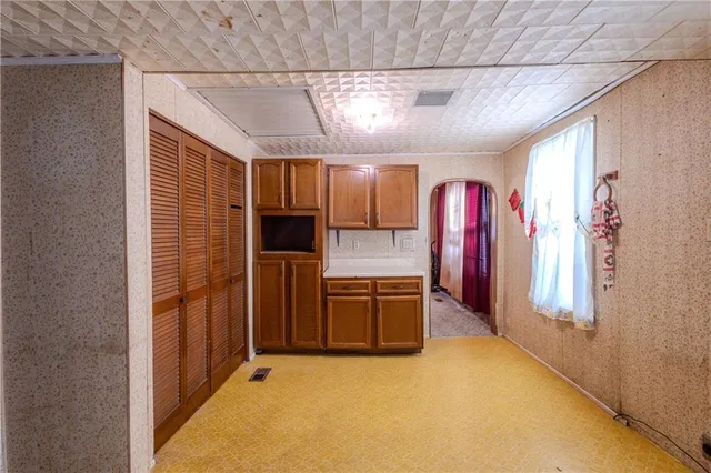 $58,500 | 1104 West 4th Street, Coffeyville, KS 67337