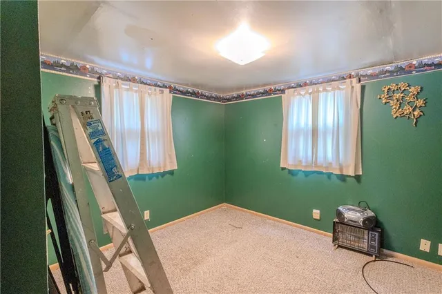 $58,500 | 1104 West 4th Street, Coffeyville, KS 67337