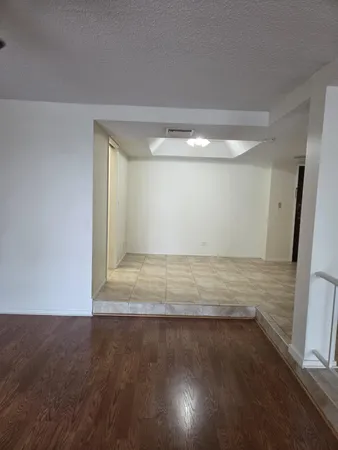 $1,400 | 3750 Inverrary Drive, Unit 2F, Lauderhill, FL 33319