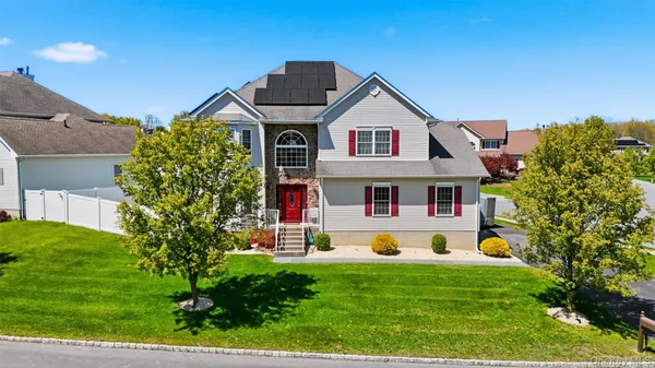 $705,000 | 2657 Liberty Ridge, New Windsor, NY 12553