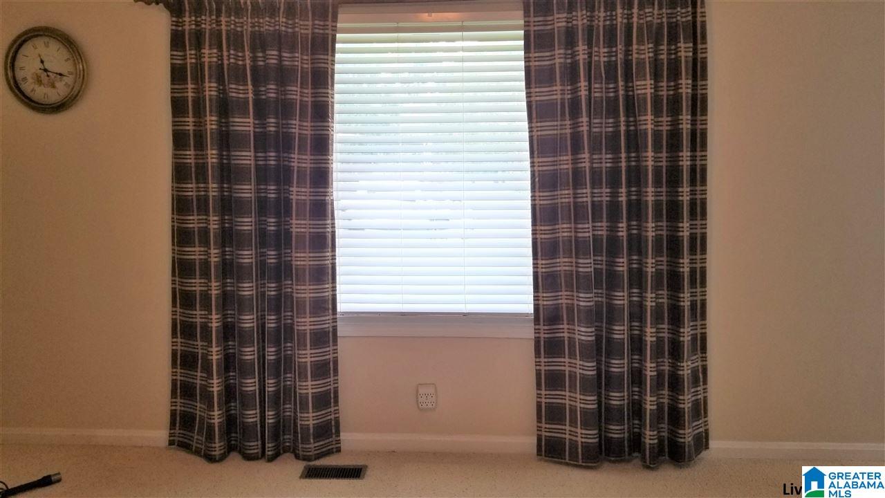 244 Russell Street Gadsden, AL 35903 - Photo 11 of 34