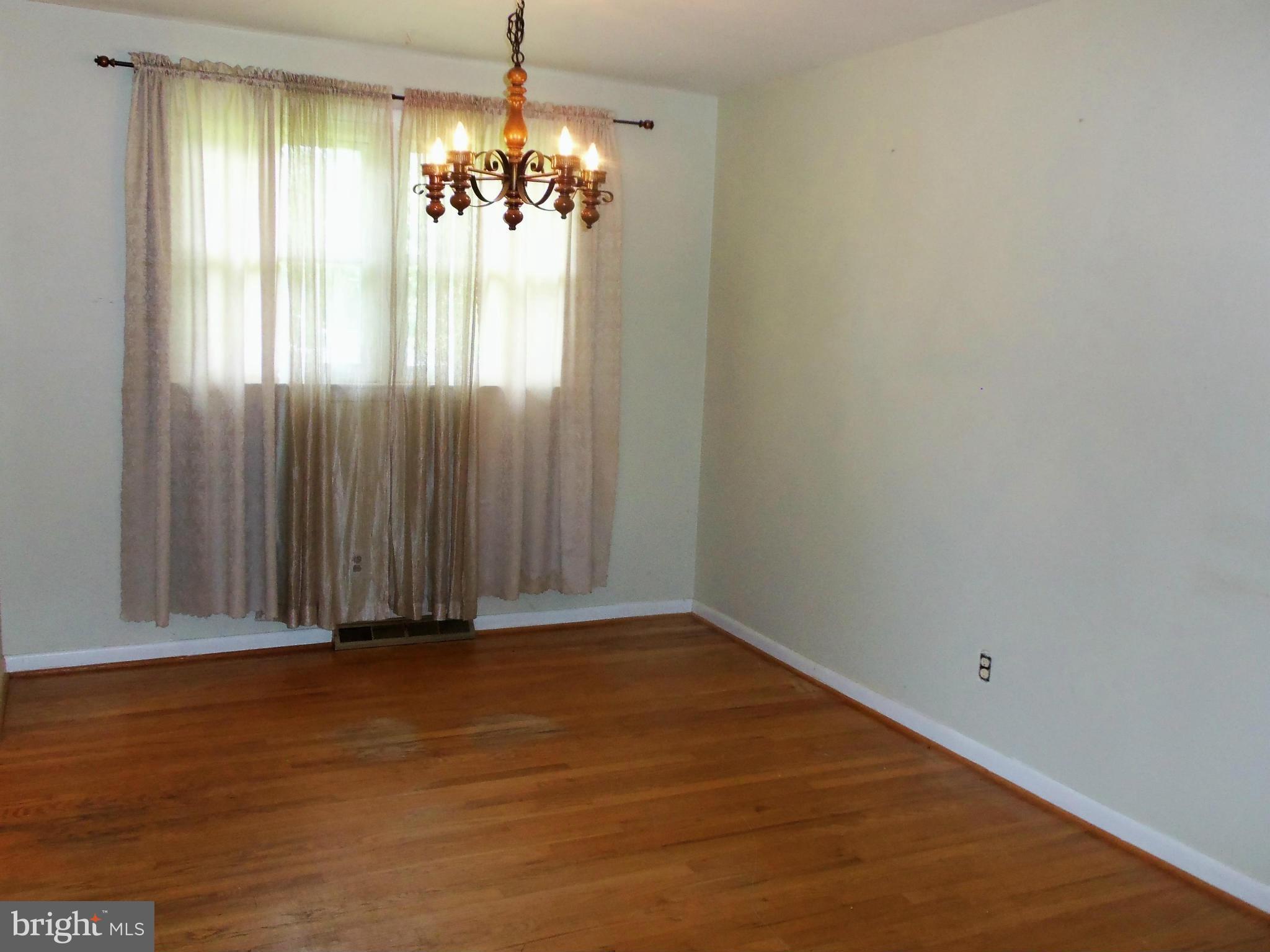 2008 Suffolk Road Finksburg, MD 21048 - Photo 4 of 13 Dining Room