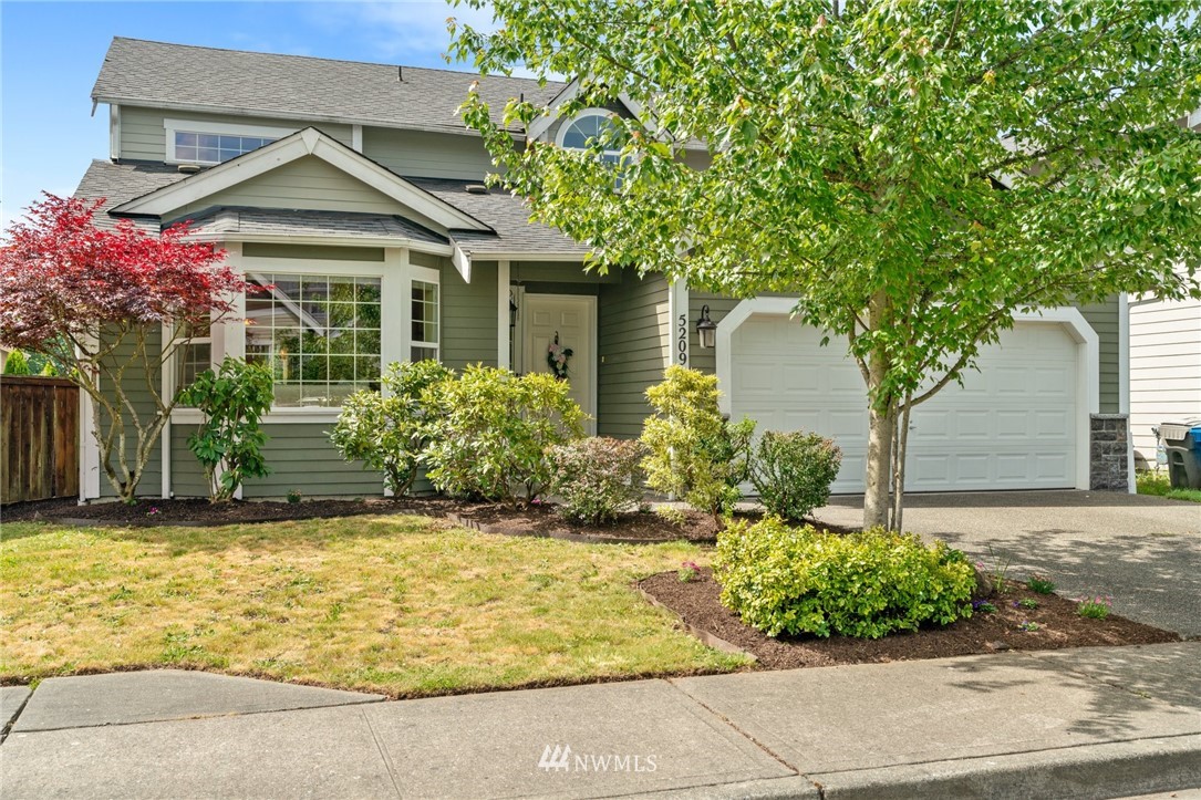 5209 Northeast 10th Place Renton, WA 98059 - Photo 1 of 30