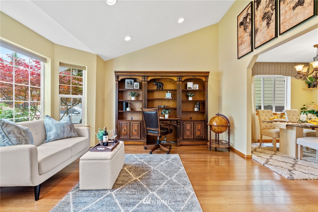 5209 Northeast 10th Place Renton, WA 98059 - Photo 2 of 30