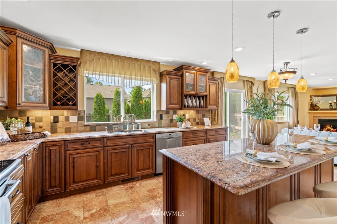 5209 Northeast 10th Place Renton, WA 98059 - Photo 12 of 30