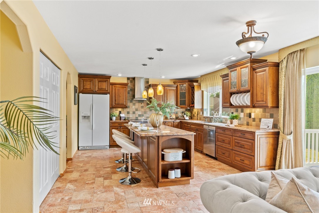 5209 Northeast 10th Place Renton, WA 98059 - Photo 13 of 30
