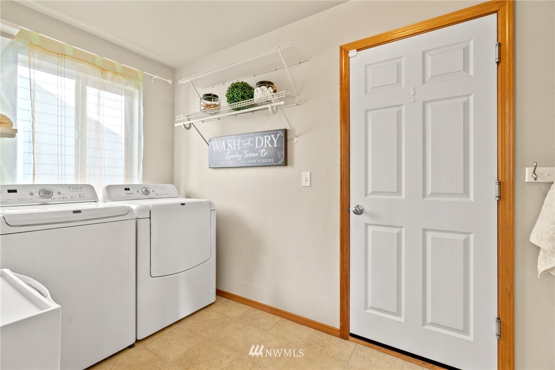 5209 Northeast 10th Place Renton, WA 98059 - Photo 14 of 30