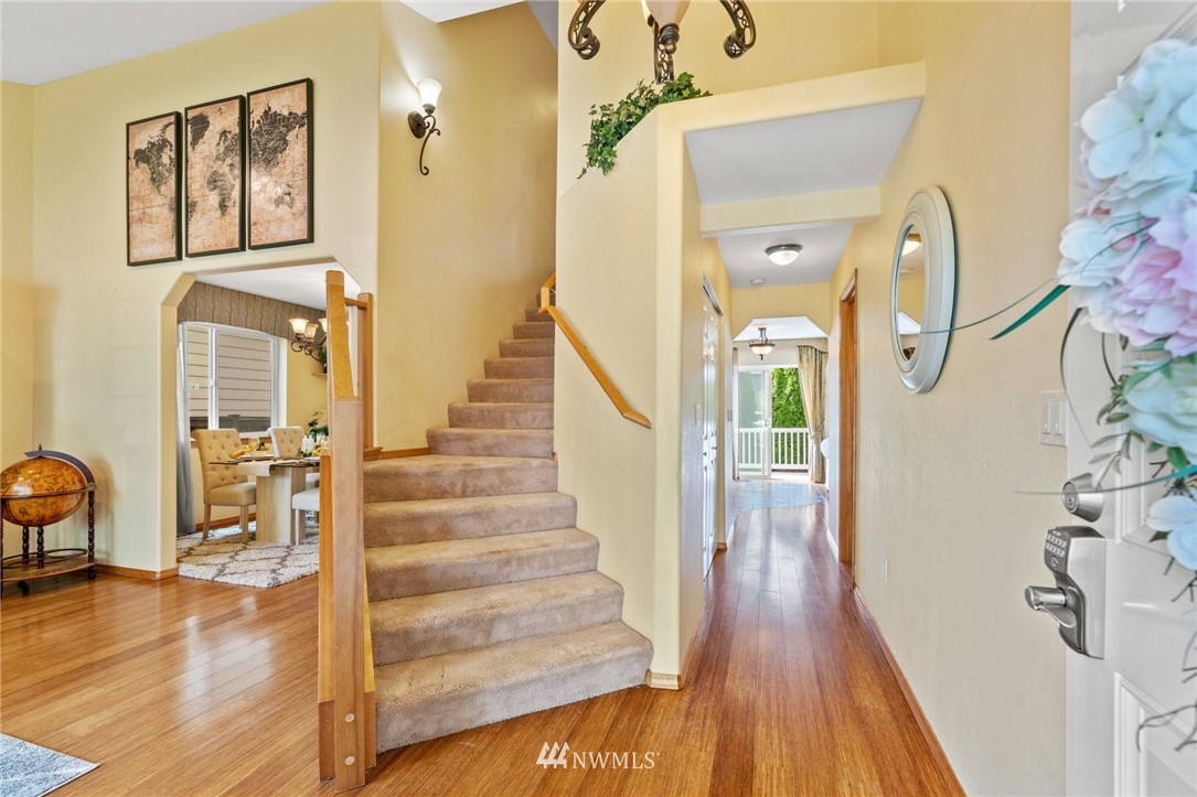 5209 Northeast 10th Place Renton, WA 98059 - Photo 16 of 30