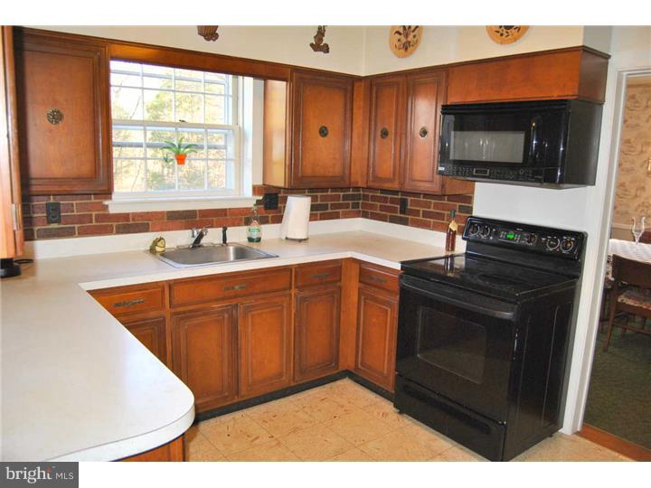 25 Township Line Road Harleysville, PA 19438 - Photo 9 of 25