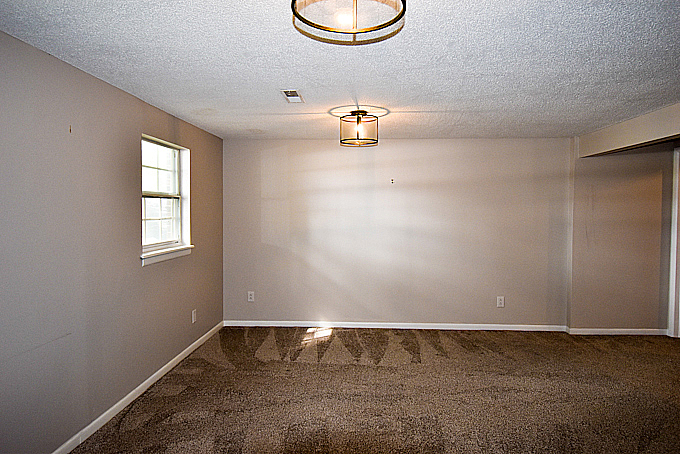 2008 Stanhope Road Springfield, IL 62702 - Photo 12 of 21 an empty room with a window