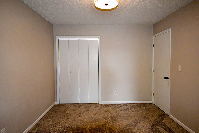 2008 Stanhope Road Springfield, IL 62702 - Photo 13 of 21 a view of room