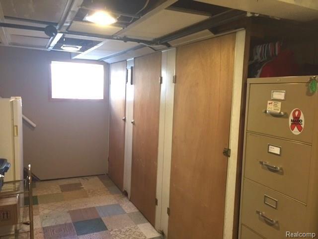 16223 East 10 Mile Road Eastpointe, MI 48021 - Photo 21 of 31 IMG_4641.JPG