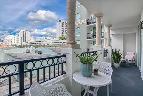 $2,700 | 600 South Dixie Highway, Unit 254, West Palm Beach, FL 33401