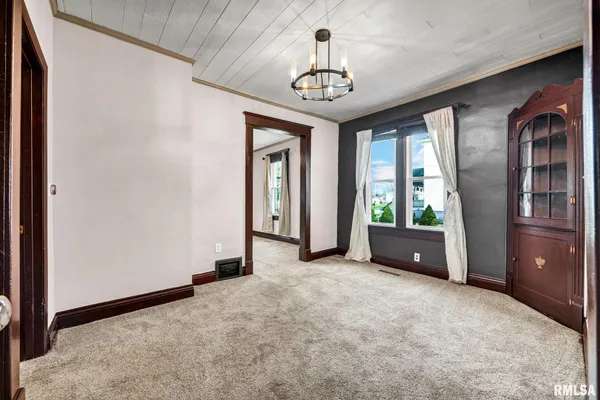 $159,900 | 208 West North Street, Knoxville, IL 61448