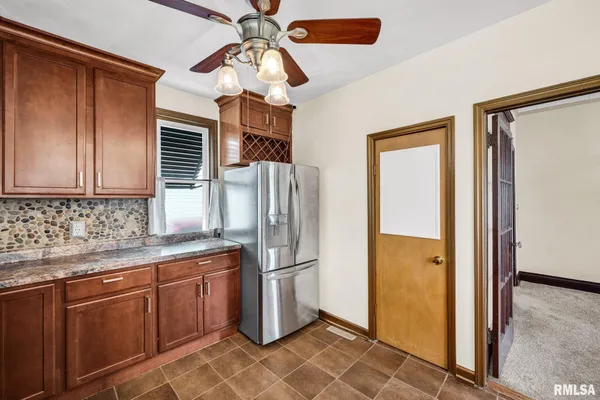 $159,900 | 208 West North Street, Knoxville, IL 61448