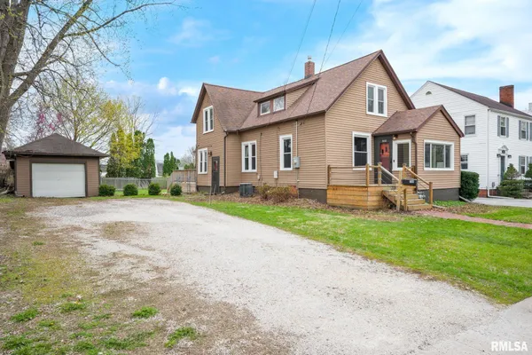 $159,900 | 208 West North Street, Knoxville, IL 61448