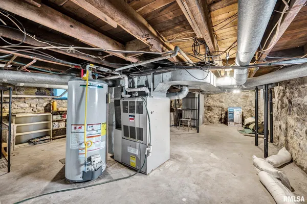 $159,900 | 208 West North Street, Knoxville, IL 61448