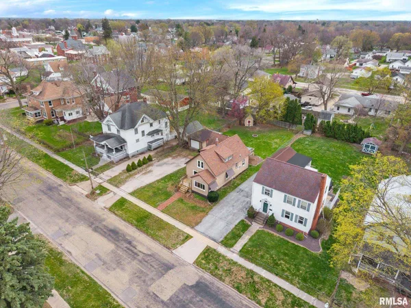 $159,900 | 208 West North Street, Knoxville, IL 61448