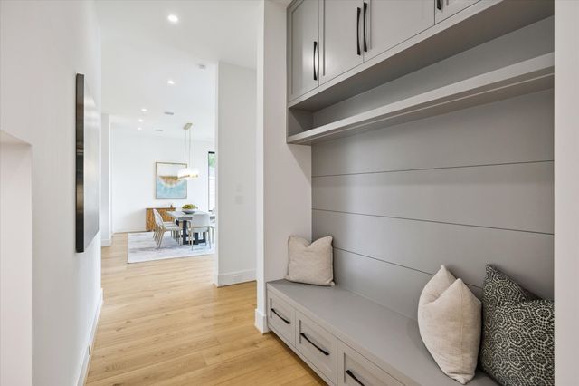 a en suite bathroom with toilet sink and tub