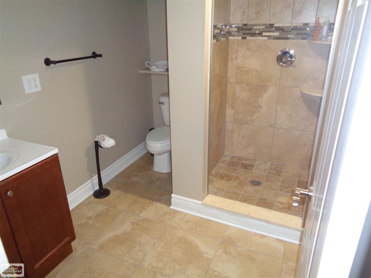 909 Lafayette Court Rochester, MI 48307 - Photo 39 of 44
