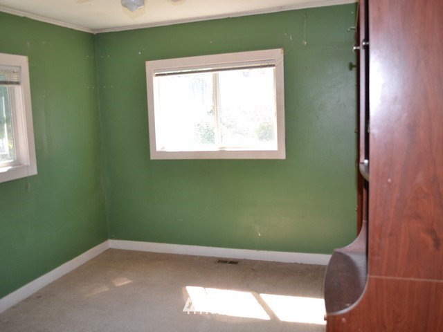 512 Sheridan Road Bremerton, WA 98310 - Photo 9 of 17