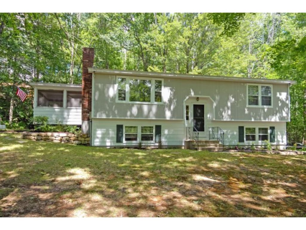 3 Mason Road Tuftonboro, NH 03850 - Photo 1 of 21 Gallery Image 1