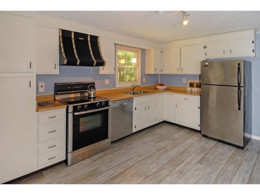 3 Mason Road Tuftonboro, NH 03850 - Photo 8 of 21 Gallery Image 8