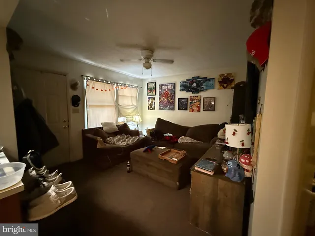 $350,000 | 40 Touchdown Alley, Berkeley Springs, WV 25411