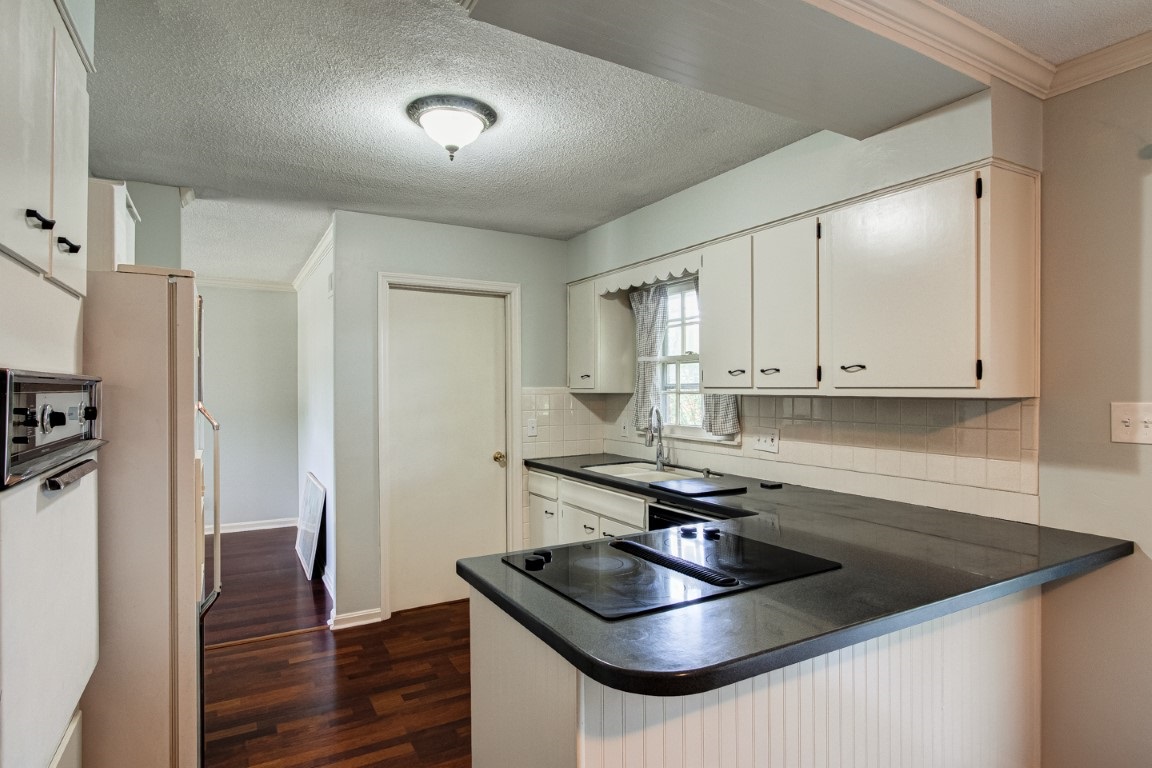 308 Hanover Road Evansville, IN 47710 - Photo 15 of 33 Gallery Image 15