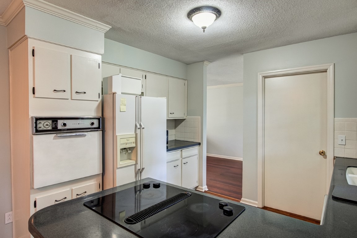 308 Hanover Road Evansville, IN 47710 - Photo 16 of 33 Gallery Image 16