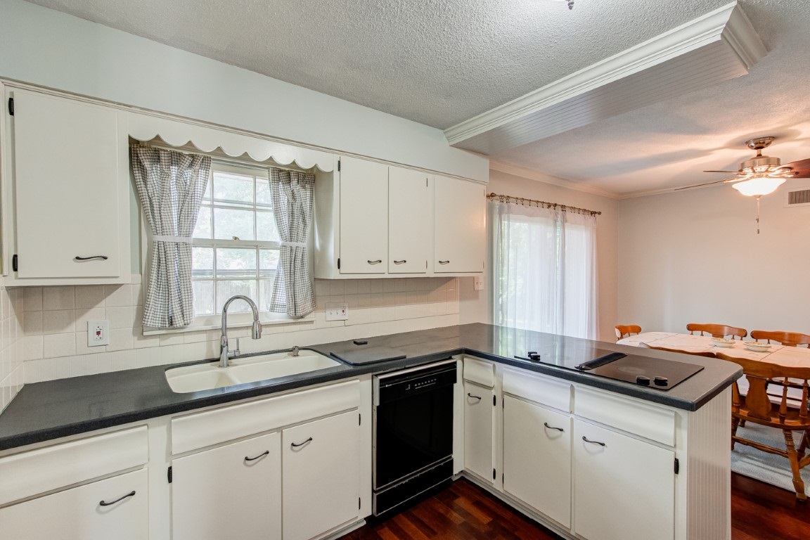 308 Hanover Road Evansville, IN 47710 - Photo 18 of 33 Gallery Image 18