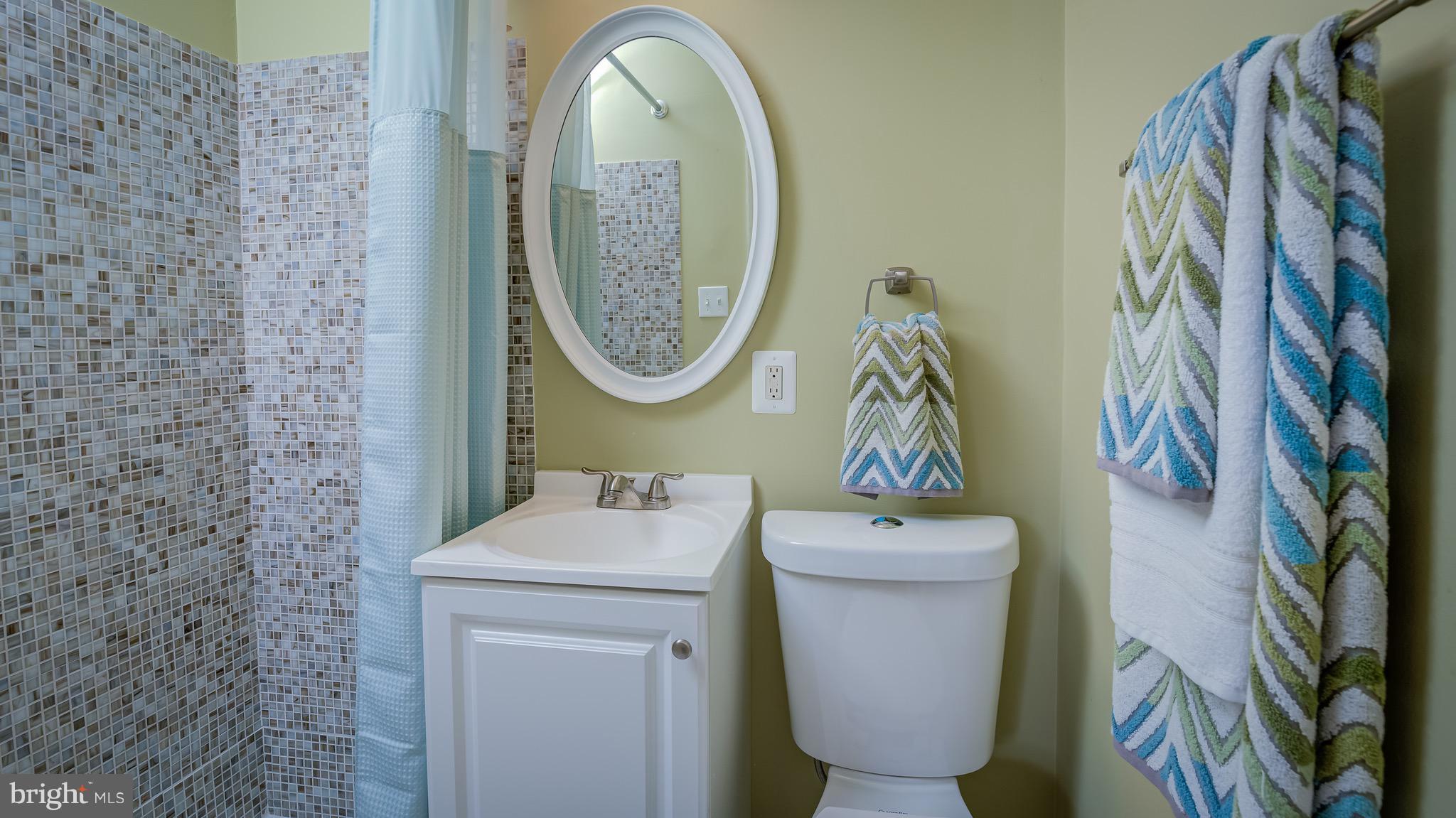 2711 Jennings Road Kensington, MD 20895 - Photo 20 of 28 On suite for second bedroom