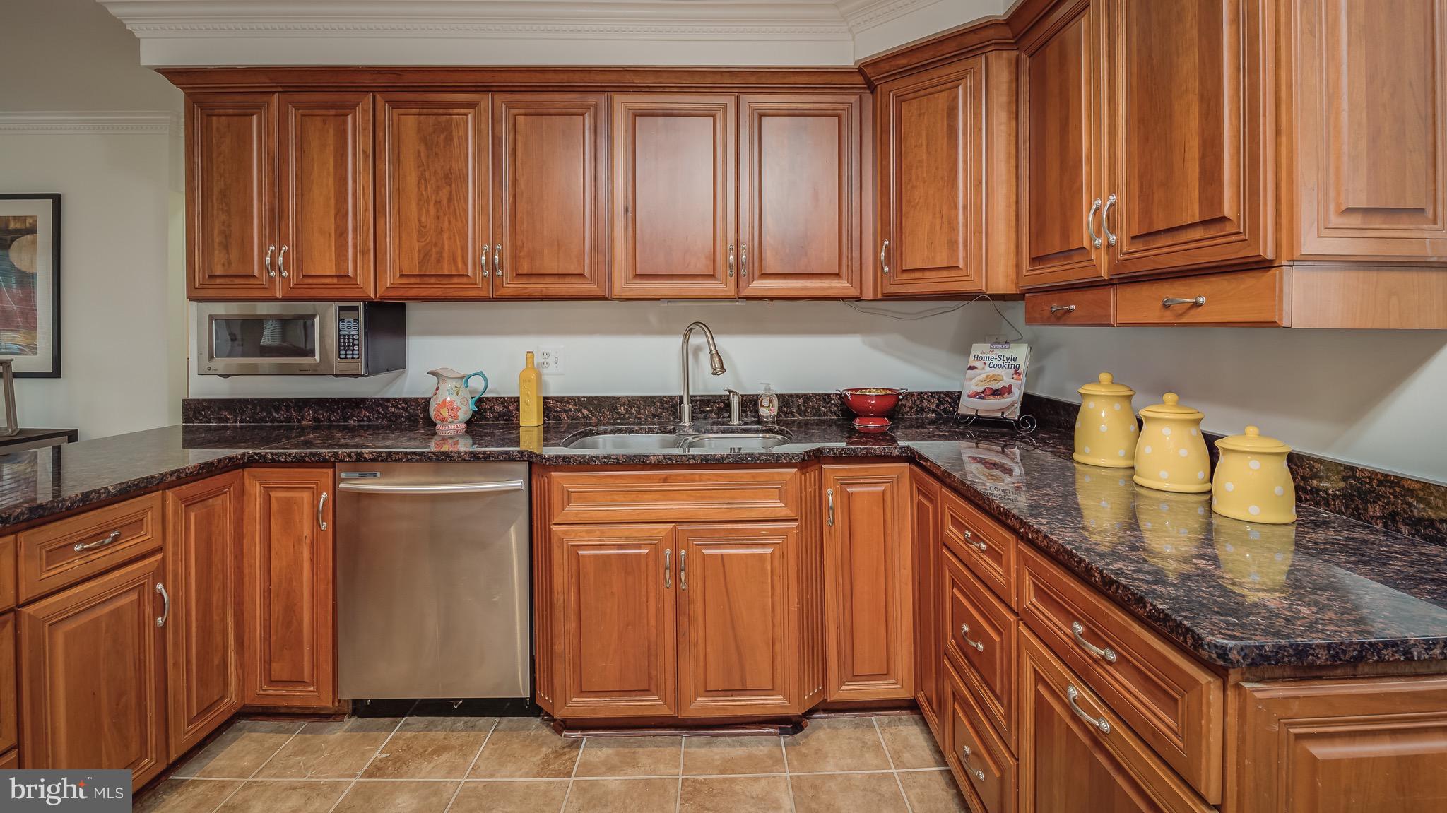 2711 Jennings Road Kensington, MD 20895 - Photo 9 of 28 Plenty of upper and lower cabinet space