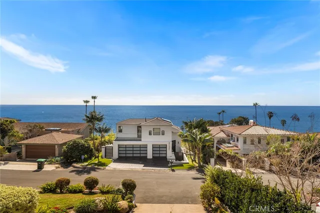 $7,995 | 31322 Monterey Street, Laguna Beach, CA 92651