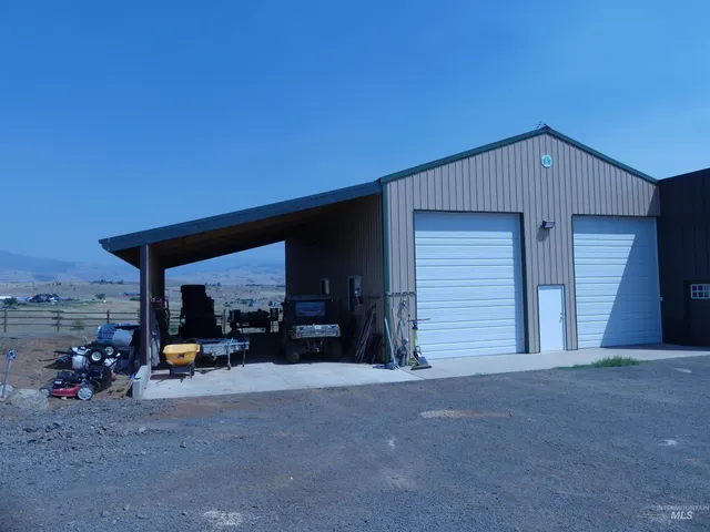 $650,000 | 2193 Apple Lane, Mesa, ID 83643