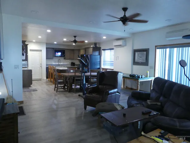 $650,000 | 2193 Apple Lane, Mesa, ID 83643