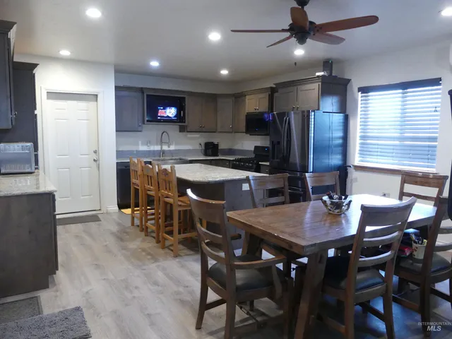 $650,000 | 2193 Apple Lane, Mesa, ID 83643