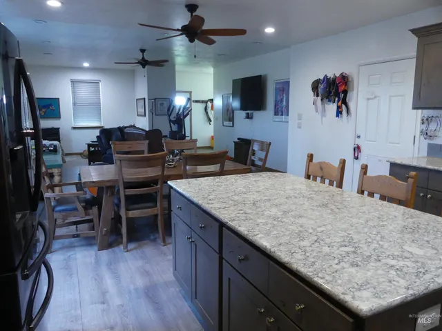 $650,000 | 2193 Apple Lane, Mesa, ID 83643