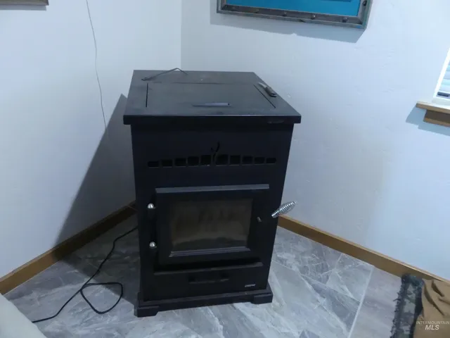 $650,000 | 2193 Apple Lane, Mesa, ID 83643