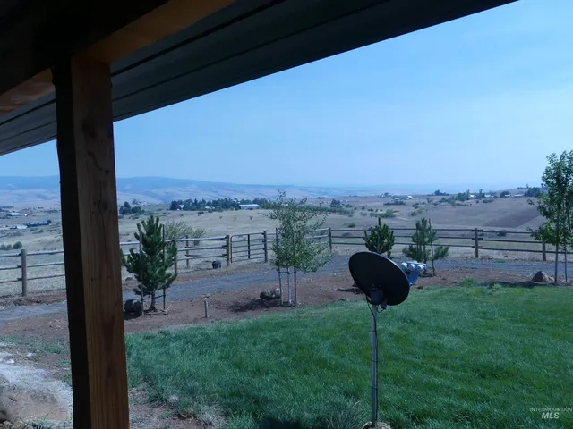 $650,000 | 2193 Apple Lane, Mesa, ID 83643