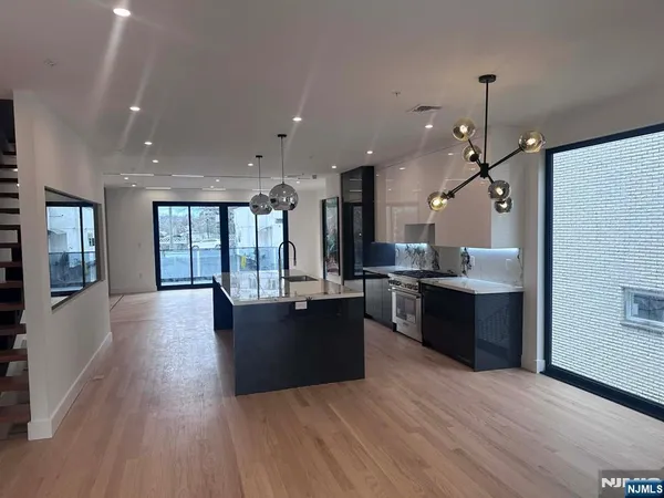 $8,500 | 411 Jane Street, Fort Lee, NJ 07024