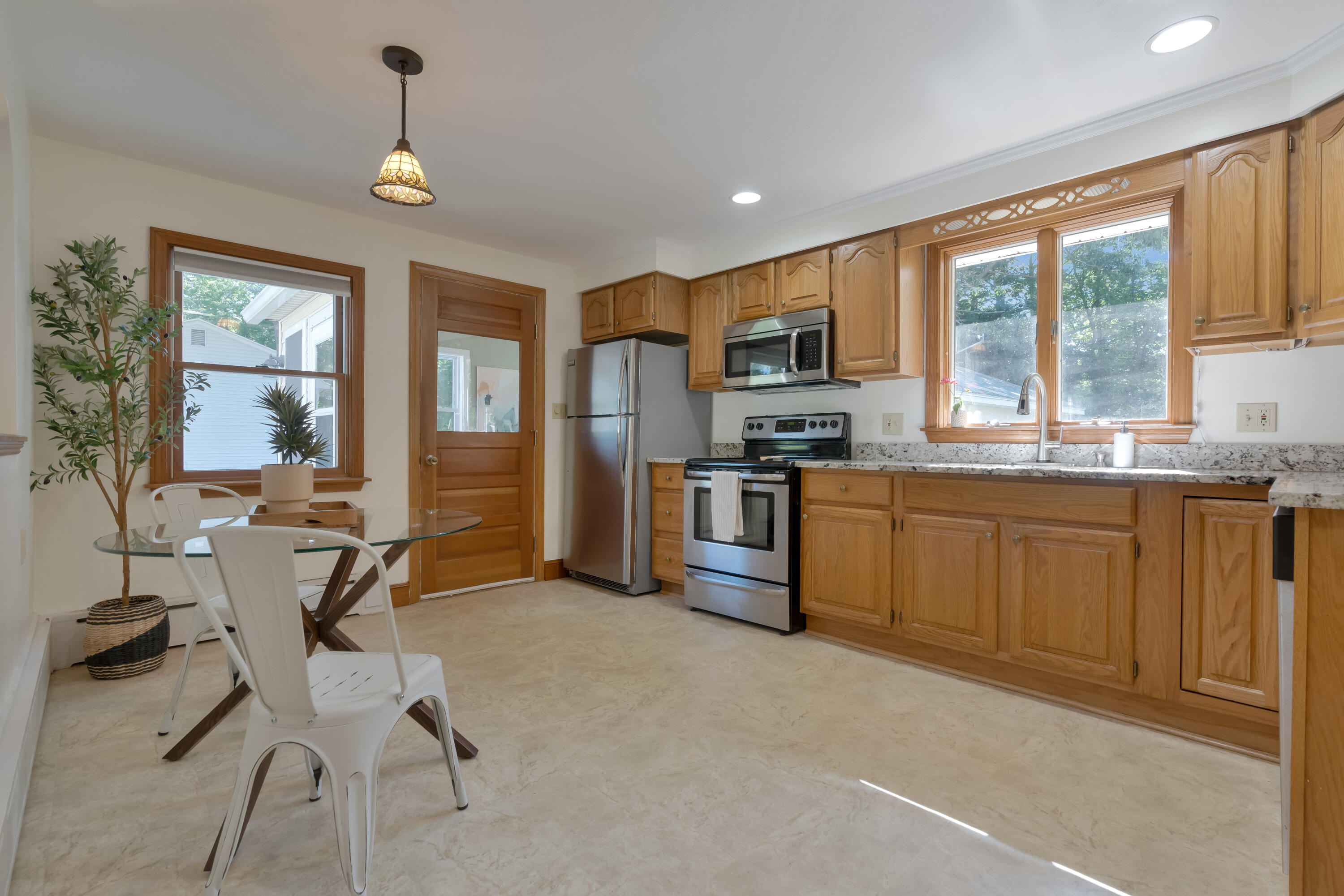 255 Park Road Westbrook, ME 04092 - Photo 16 of 39 _DSC2096