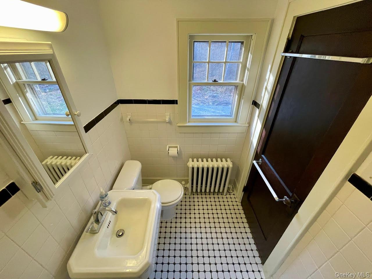 50 Rosetown Road Stony Point, NY 10986 - Photo 16 of 19 Upstairs full bathroom