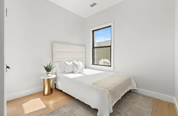 $3,700 | 2602 Palisade Avenue, Unit 2, Weehawken, NJ 07086