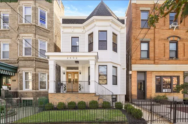 $3,700 | 2602 Palisade Avenue, Unit 2, Weehawken, NJ 07086