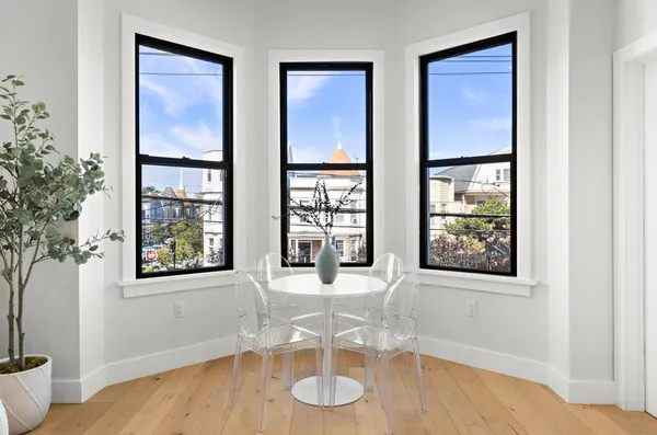 $3,700 | 2602 Palisade Avenue, Unit 2, Weehawken, NJ 07086