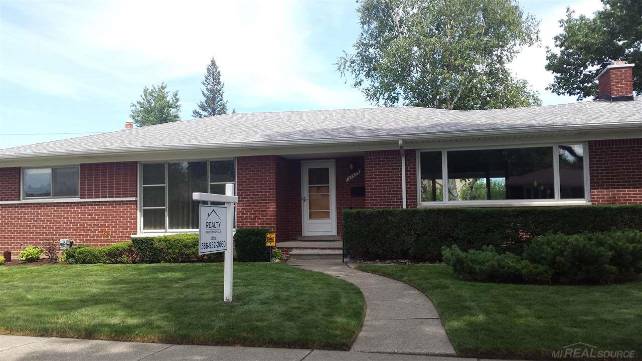 27678 Jean Road Warren, MI 48093 - Photo 41 of 42 31326247-40.JPG