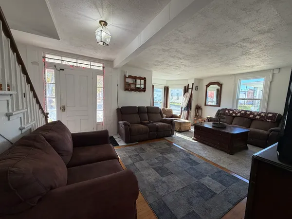 $99,900 | 106 West High Street, Orangeville, IL 61060