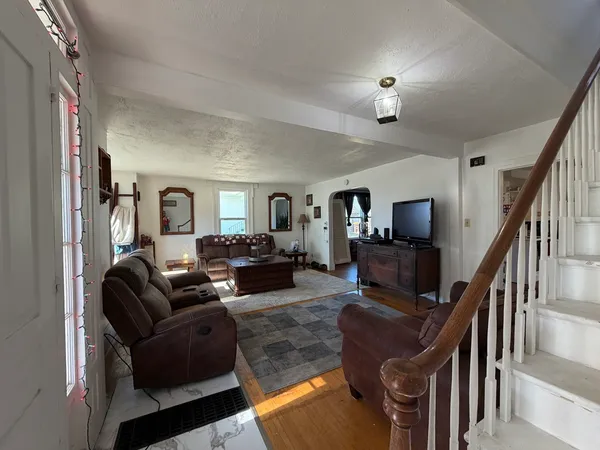 $99,900 | 106 West High Street, Orangeville, IL 61060