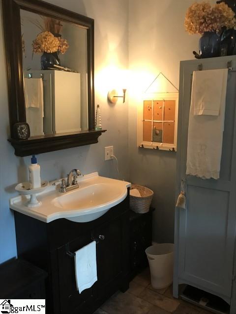107 Cleveland Street Clinton, SC 29325 - Photo 27 of 31